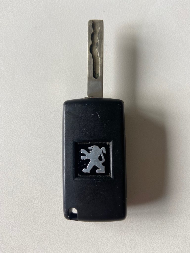 PEUGEOT KEY BATTERY PEUGEOT KEY BATTERY CHANGE IN JUST 30 SECONDS, SO