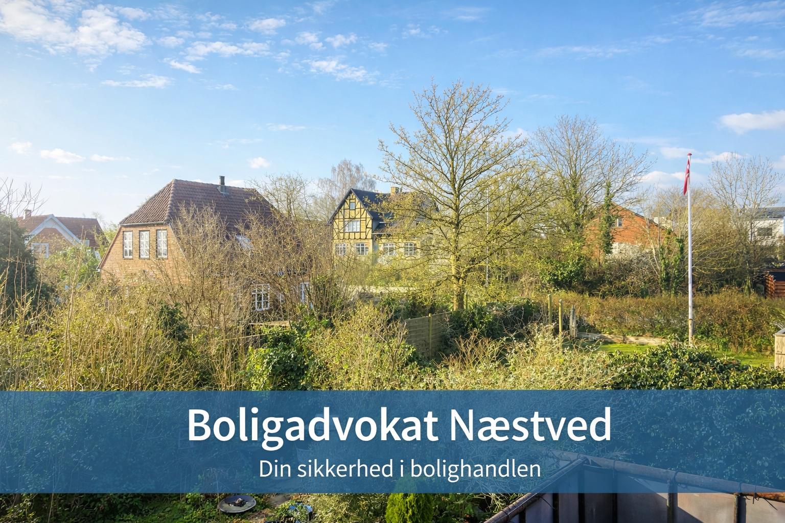 Boligadvokat Næstved med udsigt over villakvarter i Næstved med danske boliger og have
